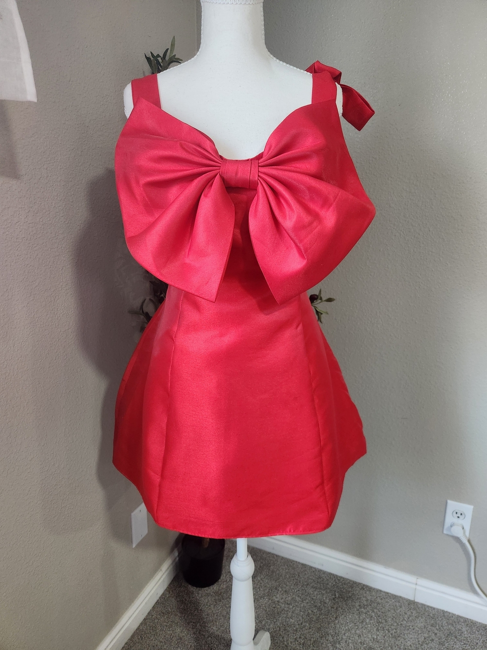 Lulu's Red Sleeveless Mini Dress with Front Bow Accent
